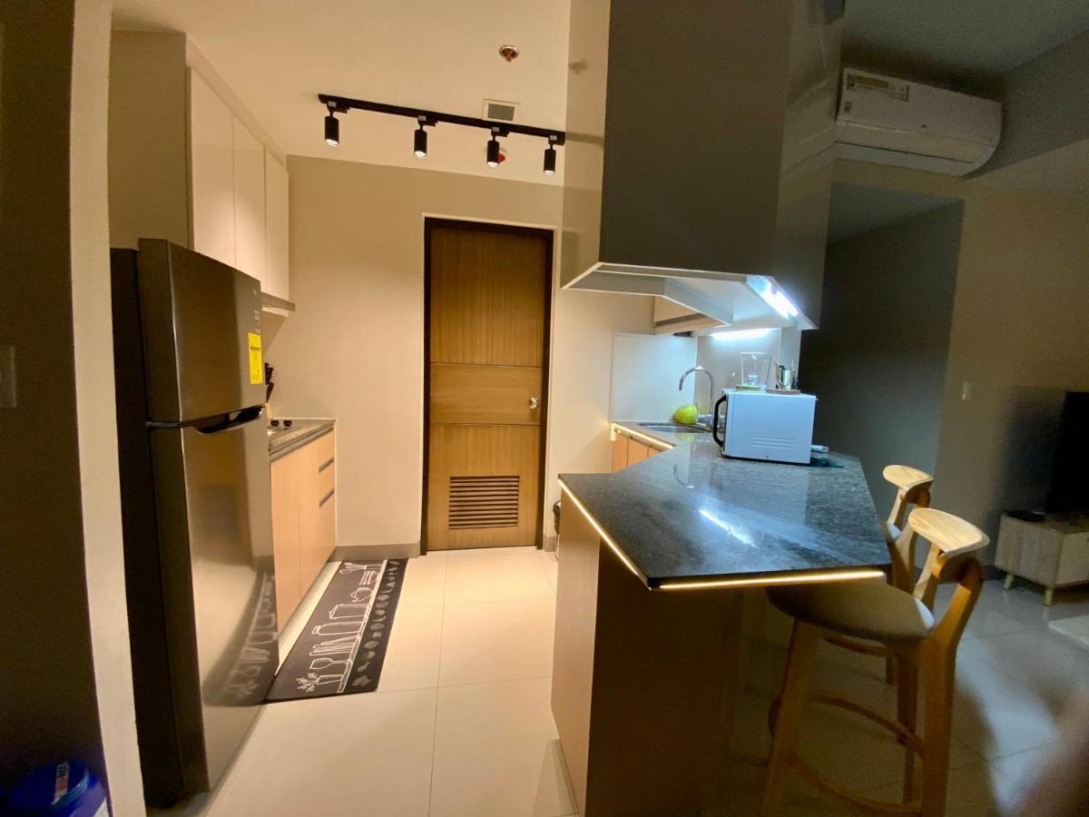 Classy 2Br Suite At Eastwood City With Pool And City Skyline View Manila Exterior photo